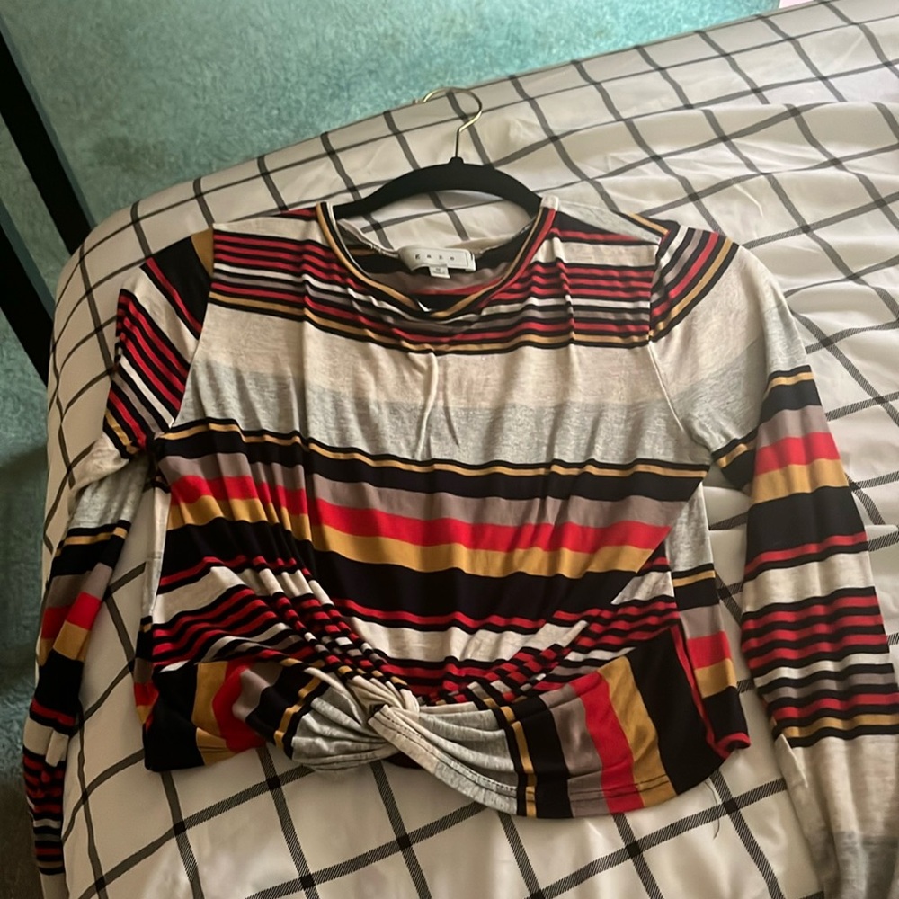 Colorful long sleeve crop top